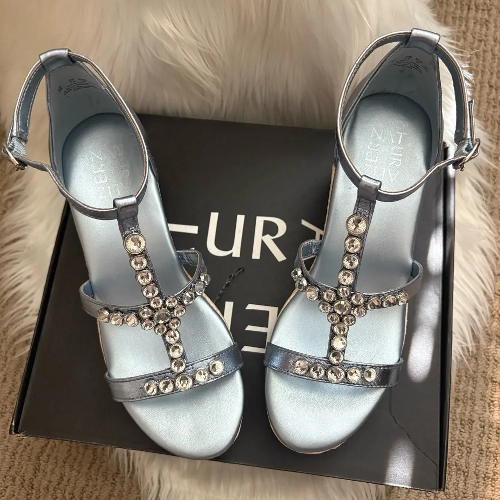 Naturalizer Serena Blue Metallic Strappy Wedge Sandal Y2k